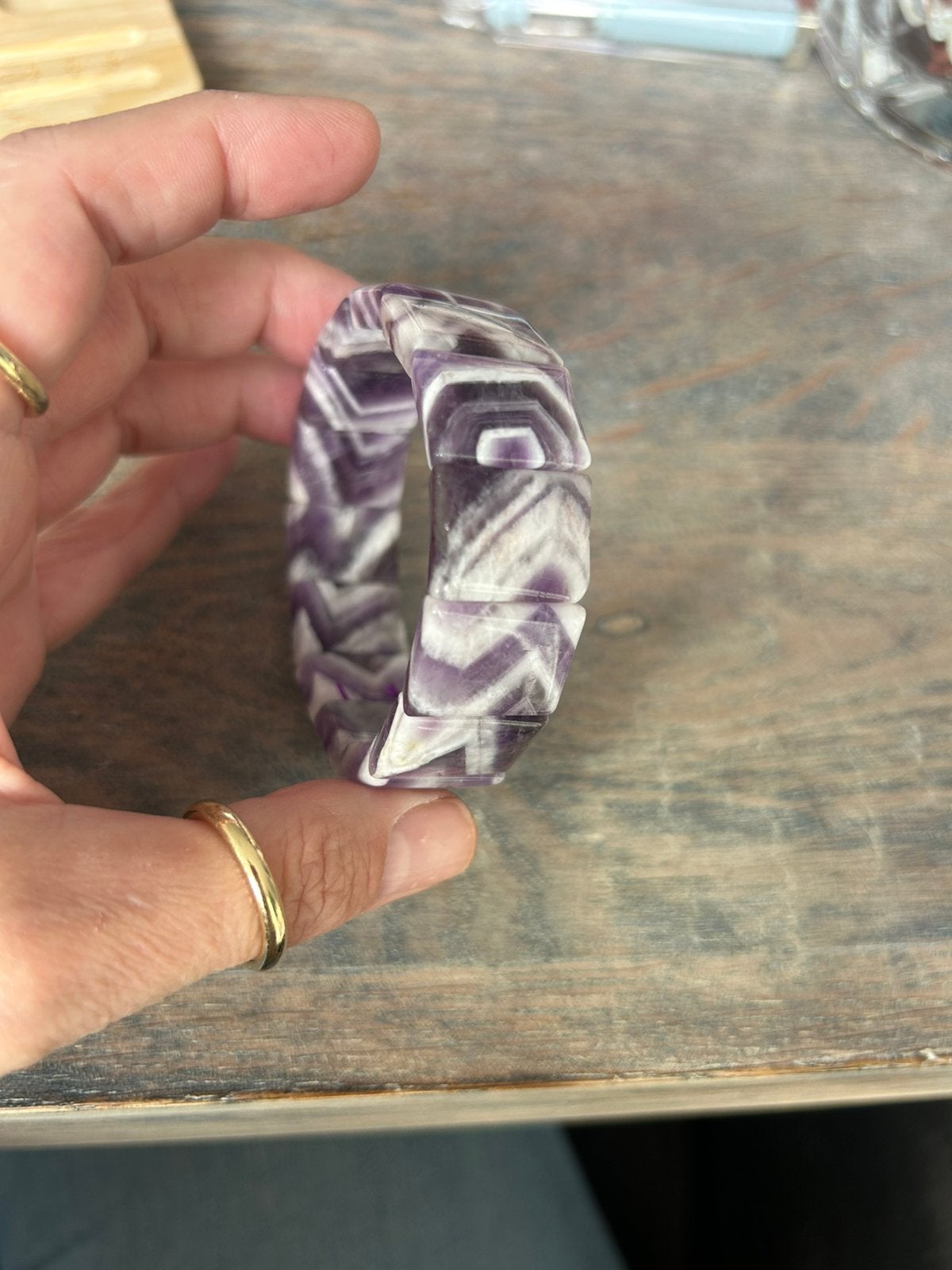 Dreamy amethist bangle elastiek, Sieraden, Tassen en Uiterlijk, Ophalen of Verzenden, Zo goed als nieuw, Paars, Elastiek
