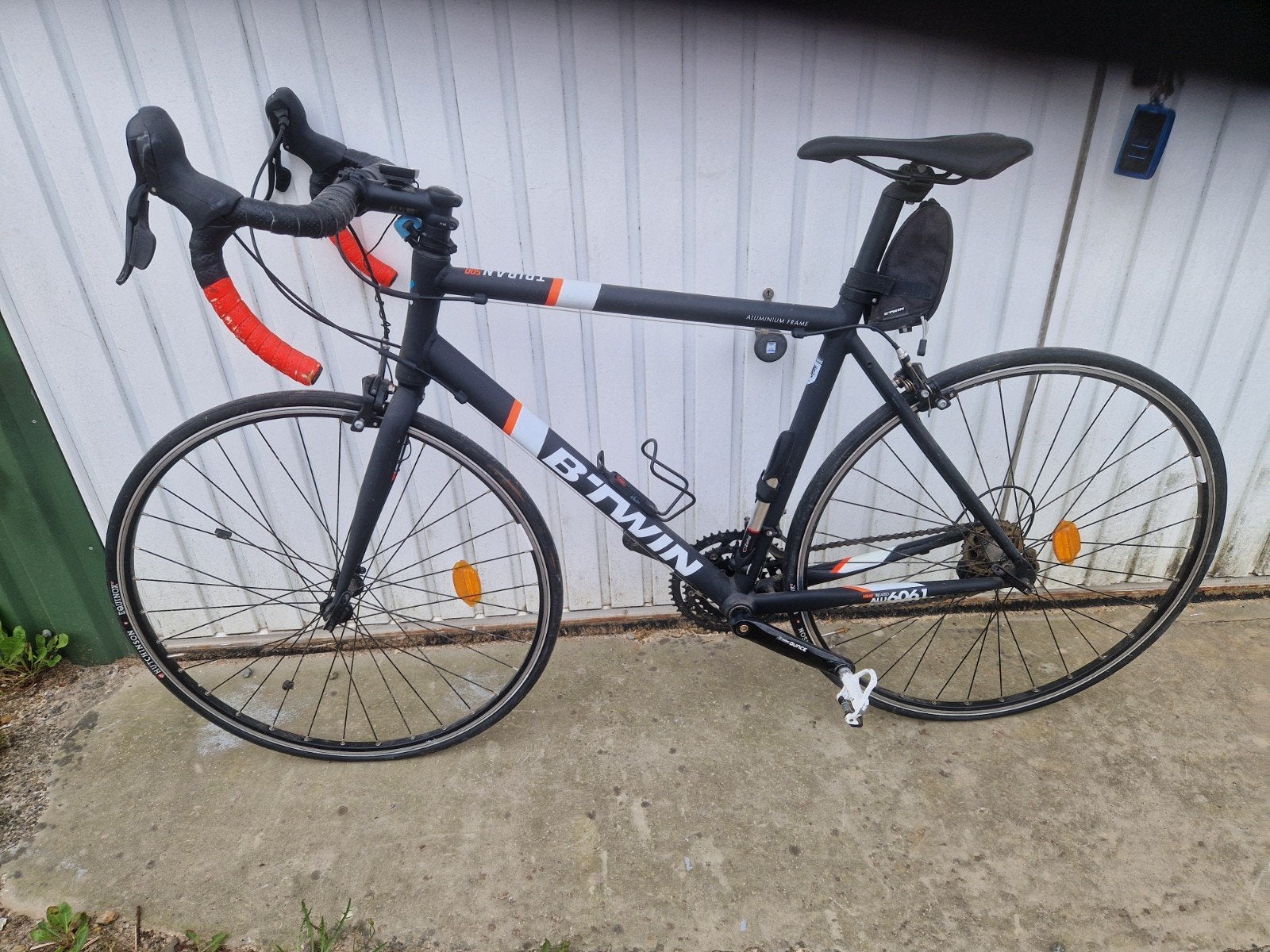 B'Twin Triban 500 racefiets . T.E.A.B, Fietsen en Brommers, Minder dan 10 versnellingen, Gebruikt, Aluminium, Ophalen