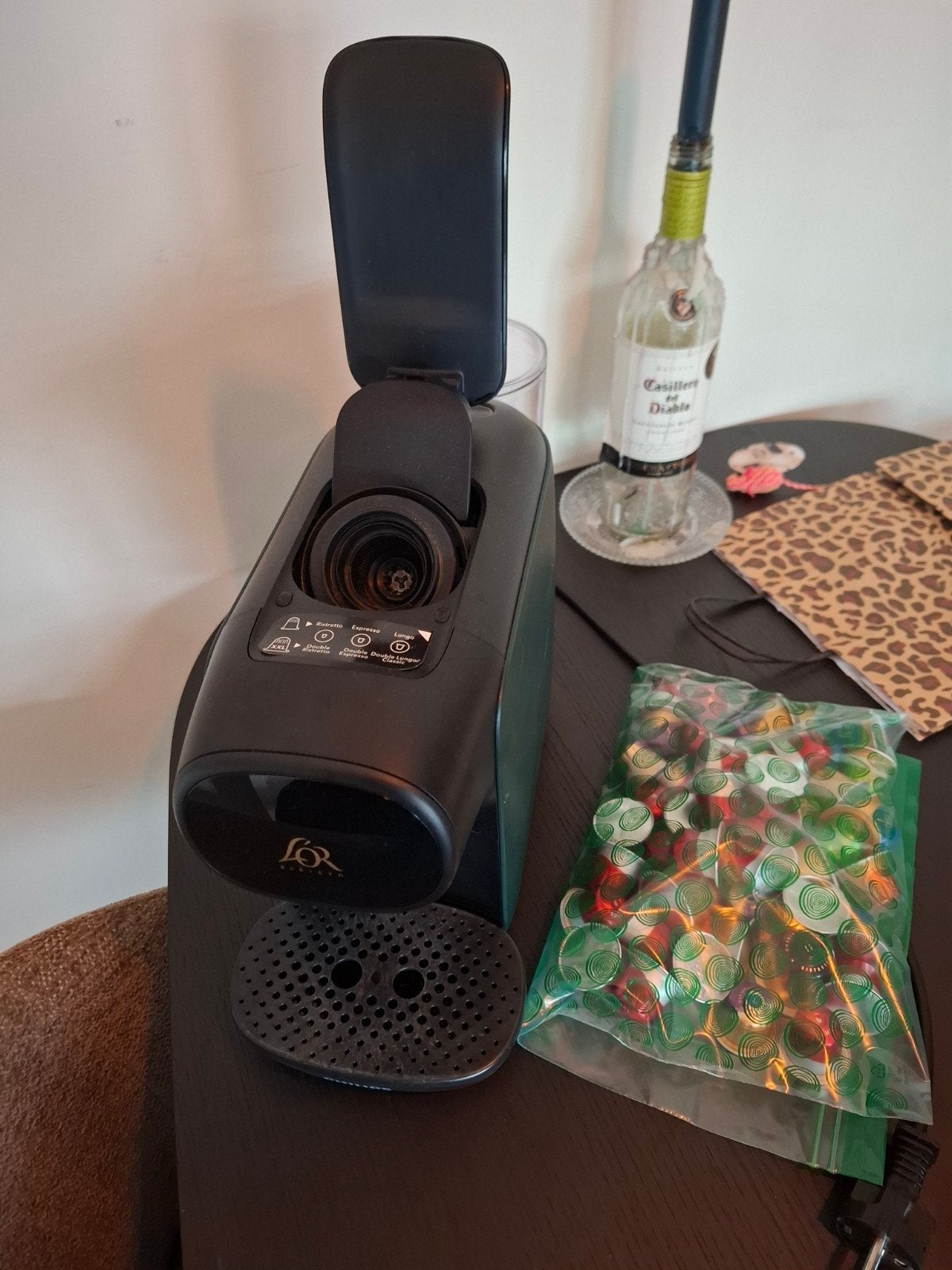 Foto 4 van L'OR Barista Nespresso machine + cups