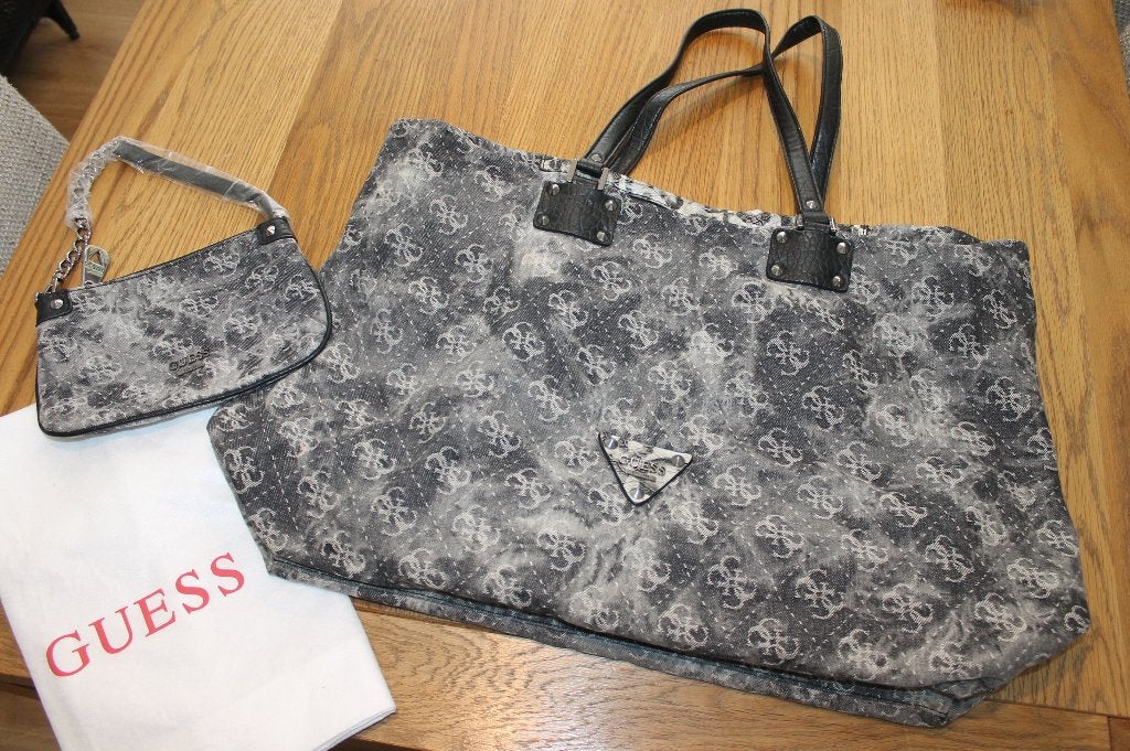 Nieuw/ZGAN Guess tas - donker grijs met logo, Ophalen of Verzenden, Zo goed als nieuw, Grijs, Handtas