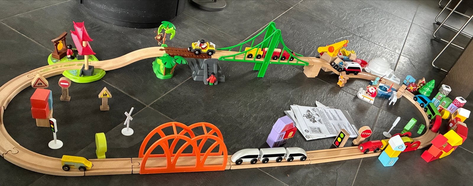 Grote Houten Treinset met Veel Accessoires, Kinderen en Baby's, Ophalen, Gebruikt, Overige merken