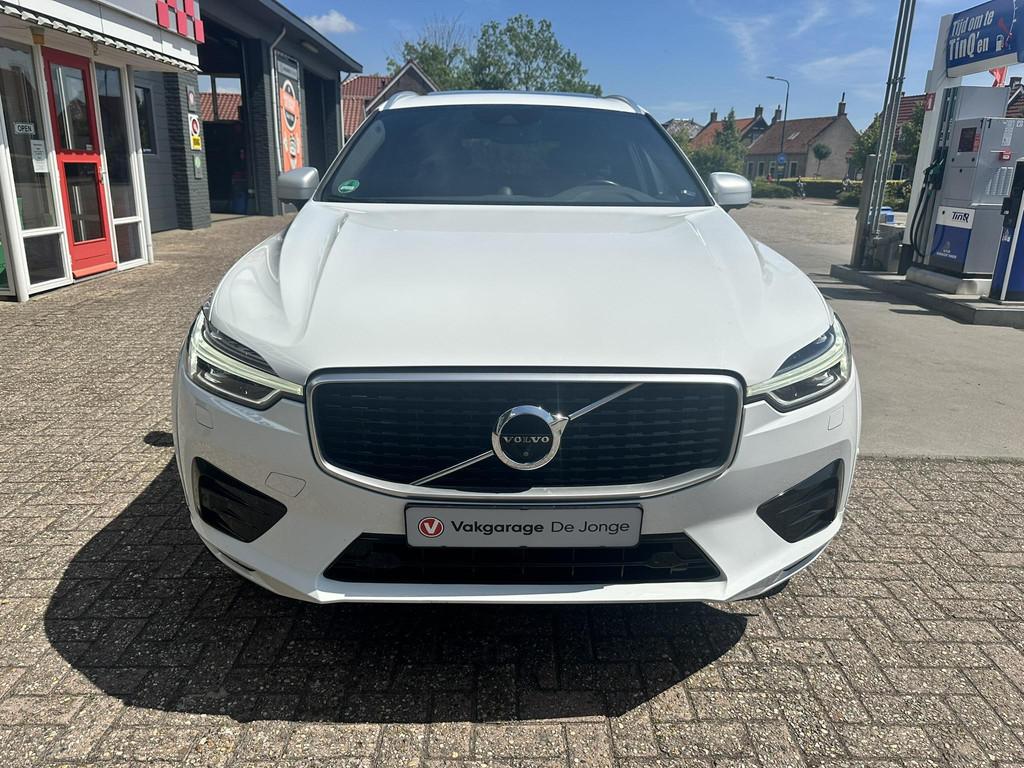 Volvo XC60 2.0 D5 AWD R-Design Luchtvering | Standkachel | P, Auto's, Volvo, Automaat, Gebruikt, 4 cilinders, Wit