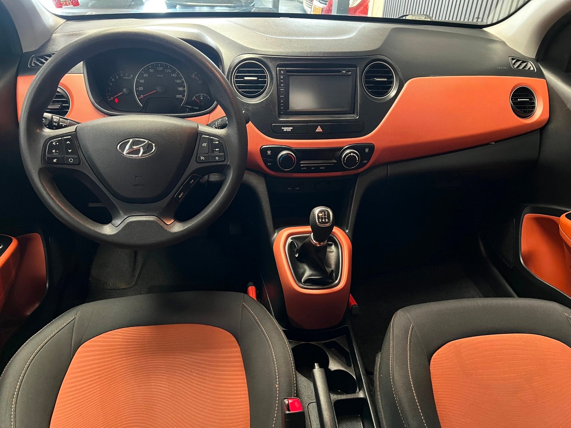 Hyundai I10 1.0i Go! Airco - Nav - NAP - Cruise Cntrl - Bleu, Voorwielaandrijving, Euro 5, Stof, Gebruikt
