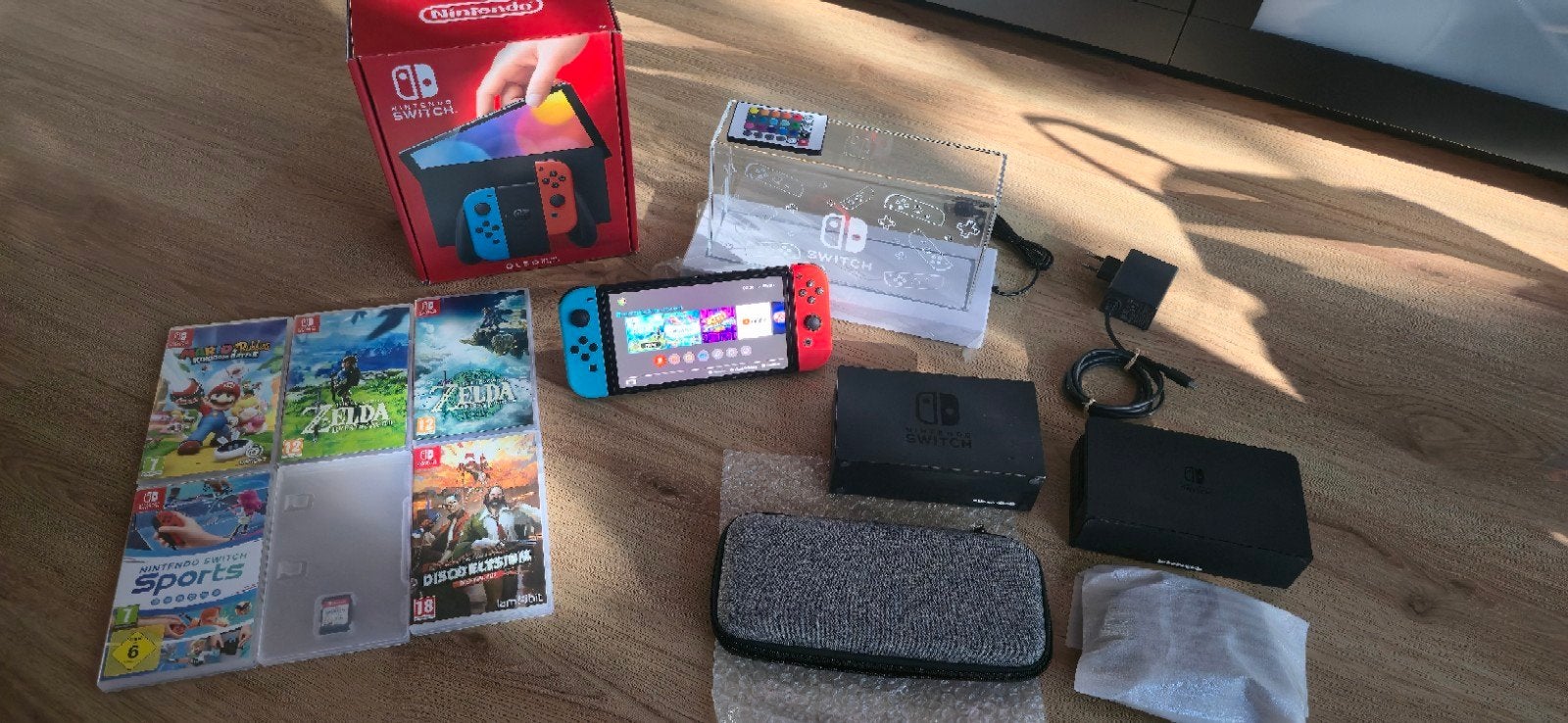 Nintendo Switch OLED (6 games, and accessories), Met games, Zo goed als nieuw, Met 1 controller, Switch OLED