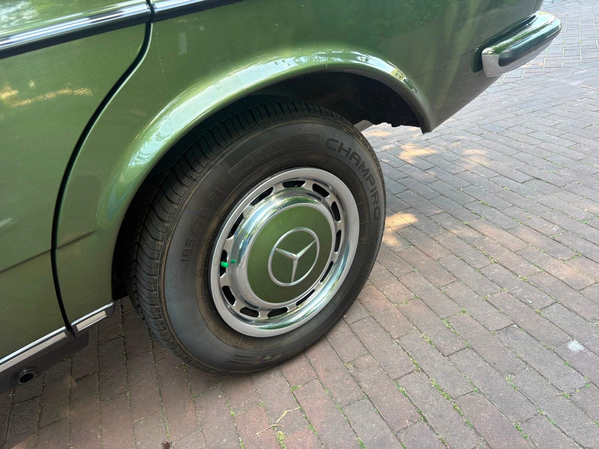 Mercedes-Benz 200-280 (W123) 280 AUTOMAAT/UNIEK MOOI/SCHUIFD, foto 3