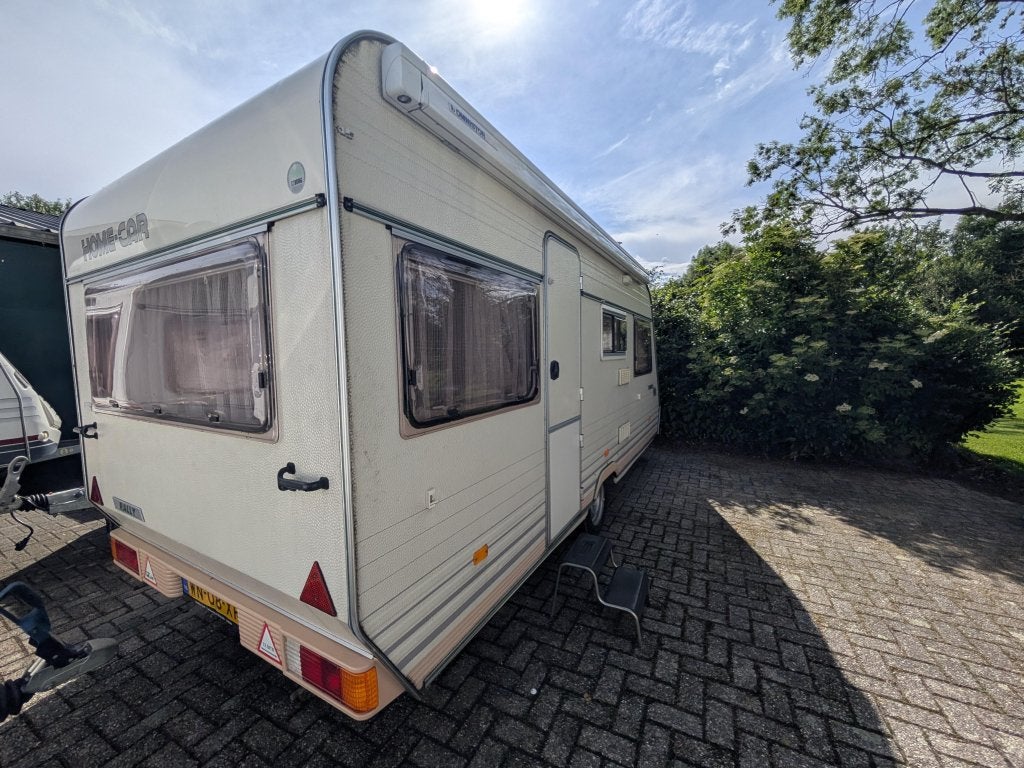 LEUKE 4 PERSOONS MET CASSETTELUIFEL EN VOORTENT, Home-car, Standaardzit, Bedrijf, Schokbreker
