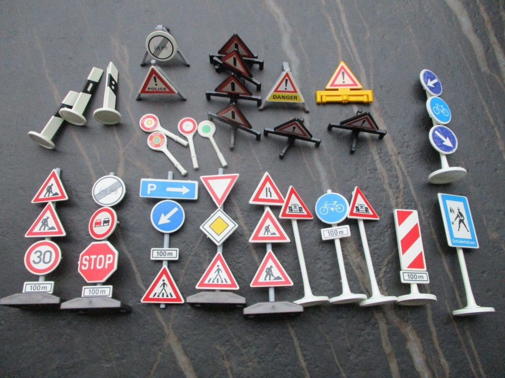 Playmobil verkeersborden set verkeersbord, Ophalen of Verzenden, Zo goed als nieuw, Complete set, Voertuig