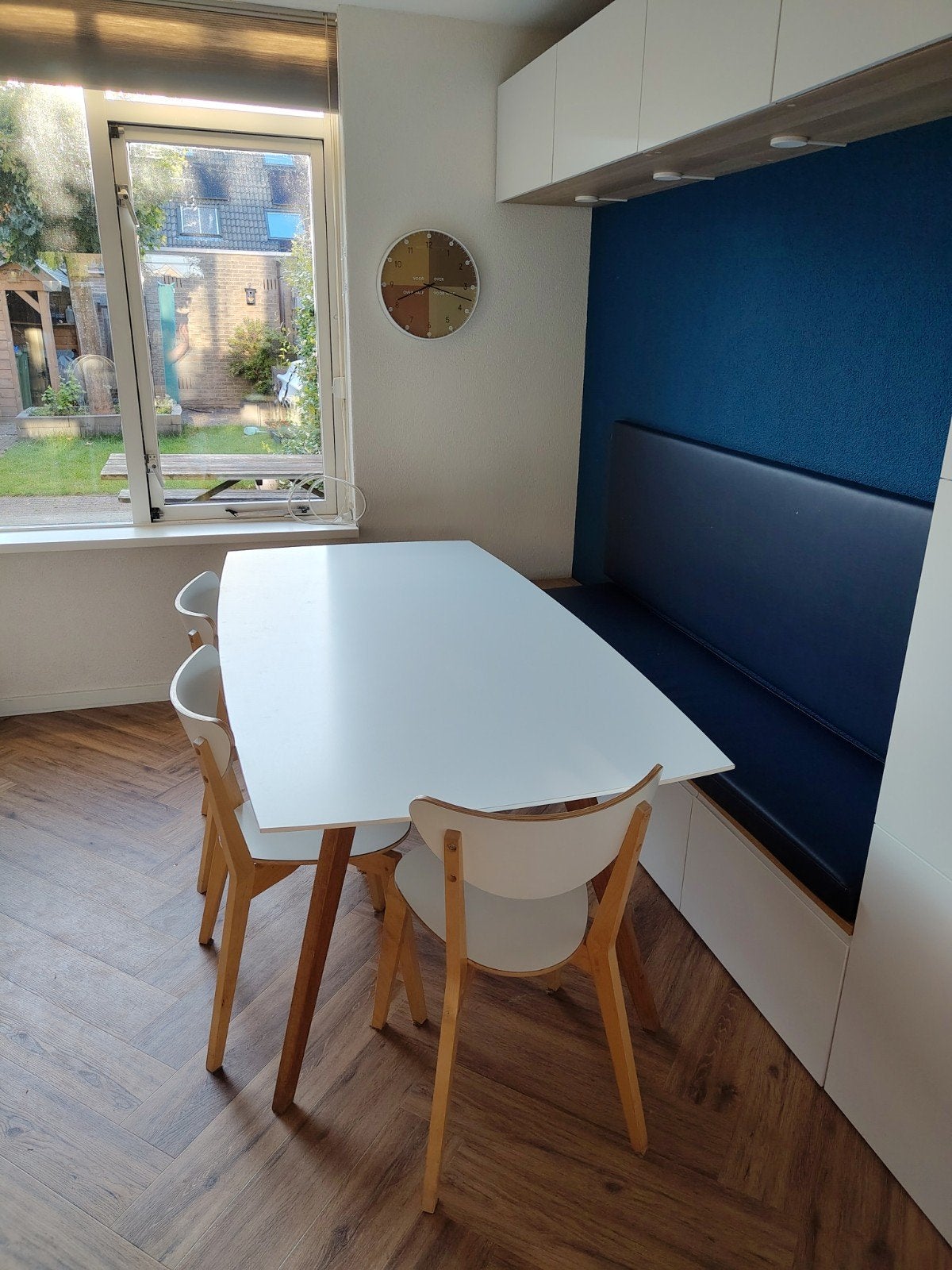 Mooie eethoek, eetkamertafel, tafel, stoelen, bank, Ophalen, Rechthoekig, 200 cm of meer, 50 tot 100 cm