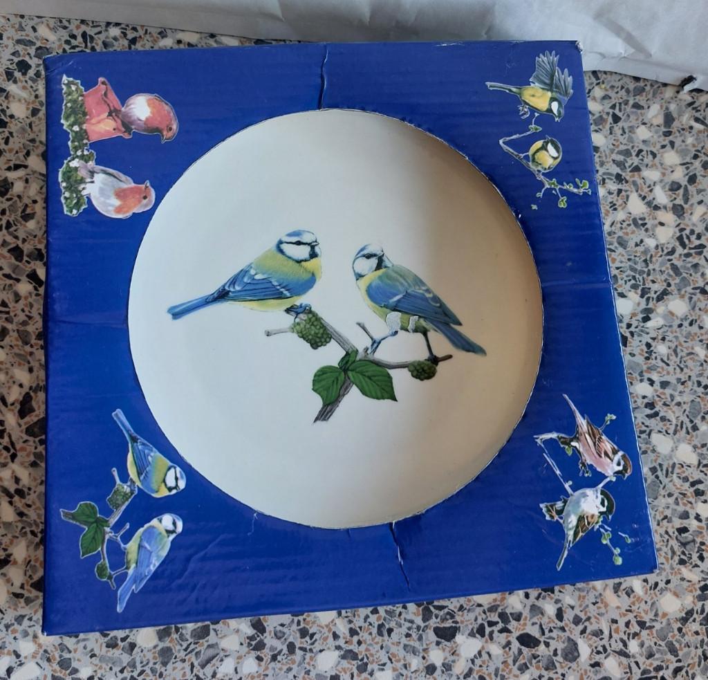 2 borden Elles Hollandse Vogels Roodborstje Pimpelmees, Huis en Inrichting, Keuken | Servies, Ophalen of Verzenden, Zo goed als nieuw