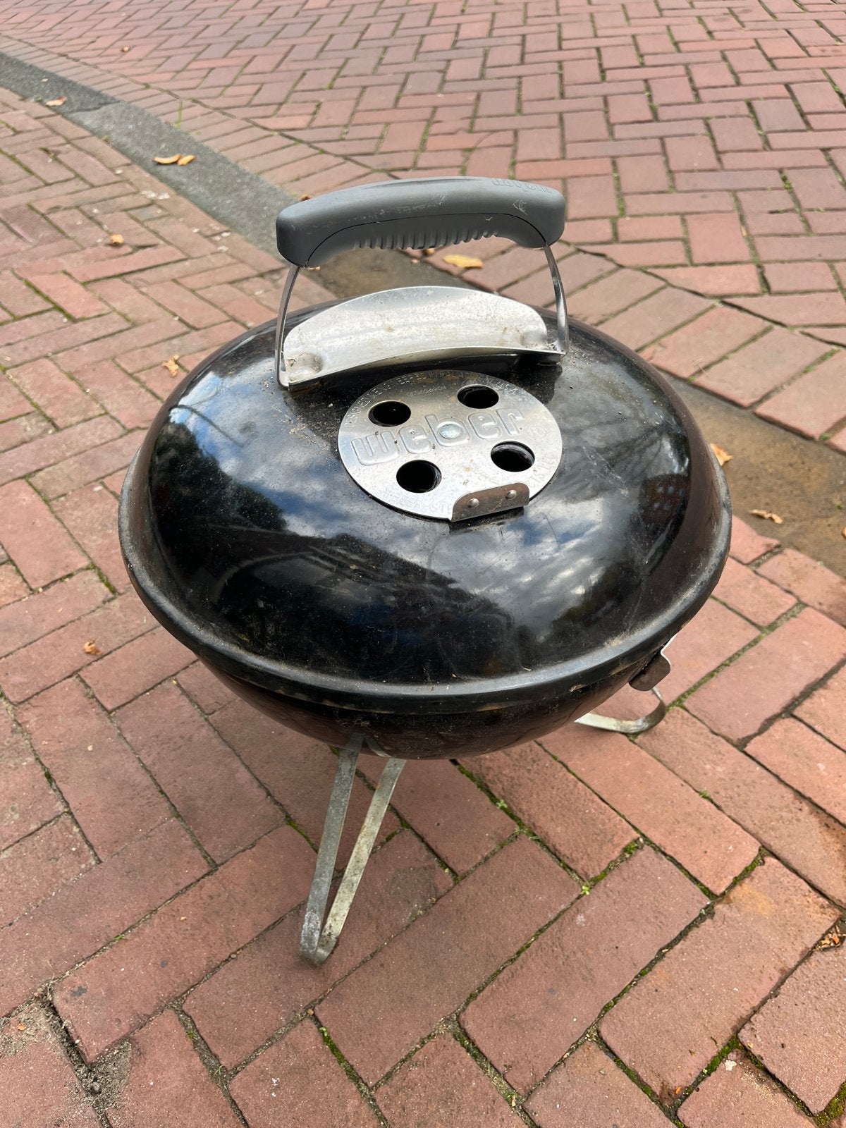 Foto 4 van Weber Smokey Joe BBQ - Compacte Houtskoolbarbecue