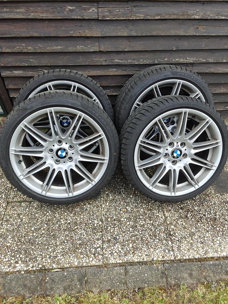 BMW 19 inch winterbanden, Gebruikt, 255 mm, Banden en Velgen, Winterbanden