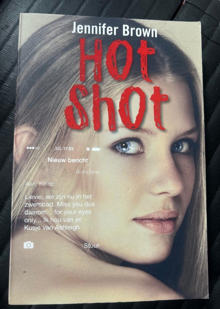Hot Shot – Jennifer Brown, Ophalen of Verzenden, Zo goed als nieuw, Jennifer Brown