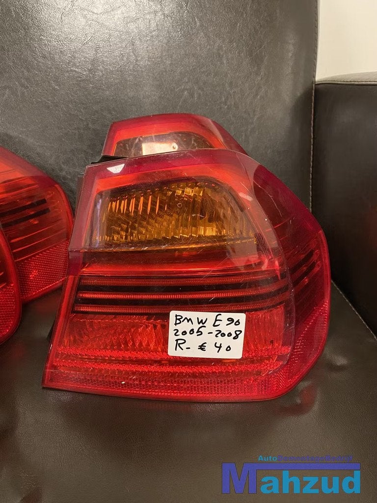 BMW 3 serie E90 rechter achterlicht, Auto-onderdelen, Verlichting, Petuelring 130
80788  Munich, DE, Gebruikt, Info@bmw.de, Ophalen of Verzenden