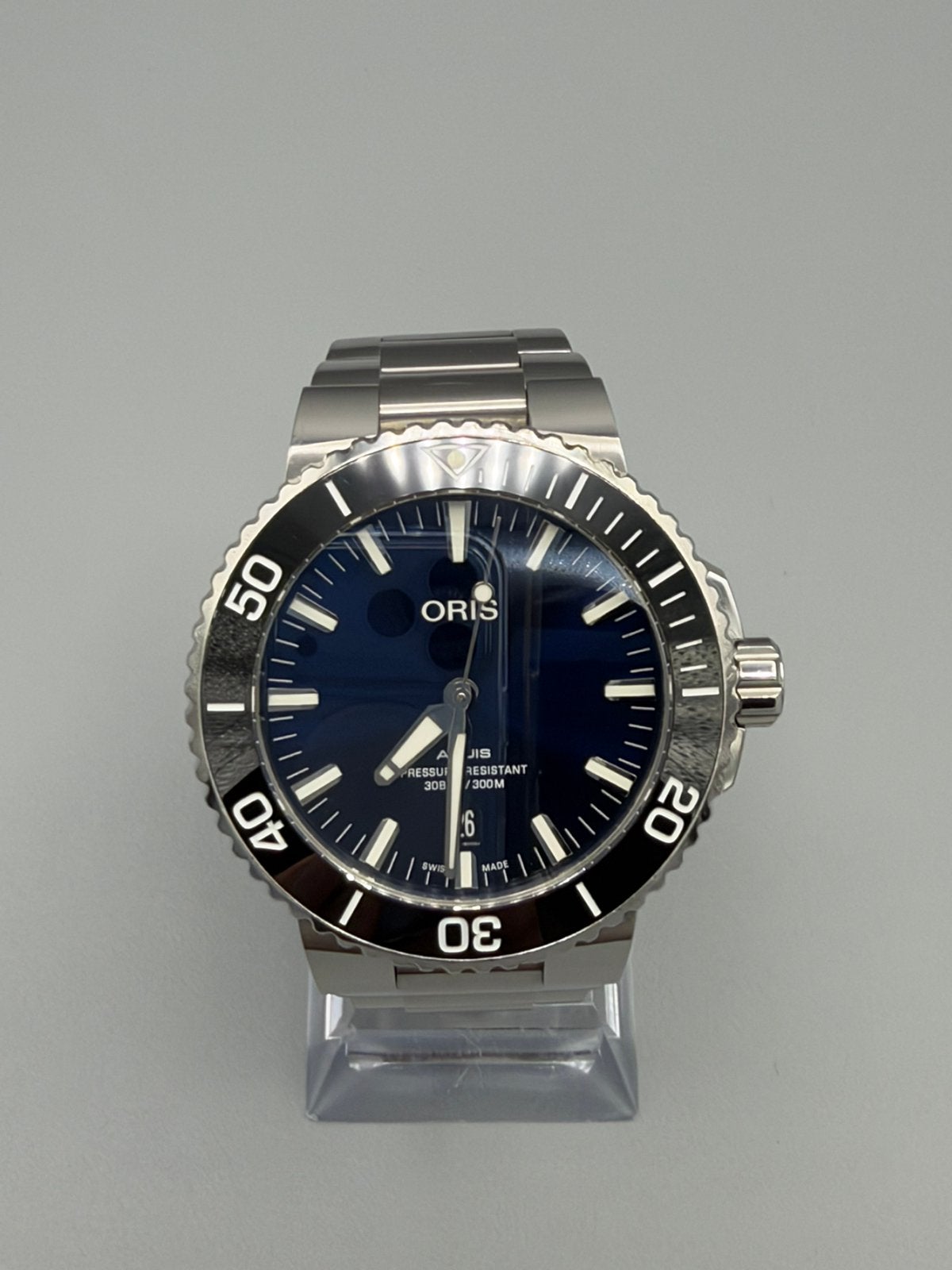 Oris Aquis Date 43,5 mm Sunburst blauw | 2019 | Zeer net |, Ophalen of Verzenden, Zo goed als nieuw, Staal, Overige merken