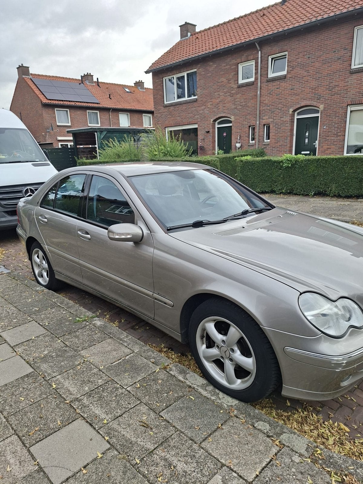 Mercedes-Benz C-Klasse 1.8 C180 Kompr Sedan AUT 2003 Grijs, Auto's, Automaat, Achterwielaandrijving, 1796 cc, Origineel Nederlands