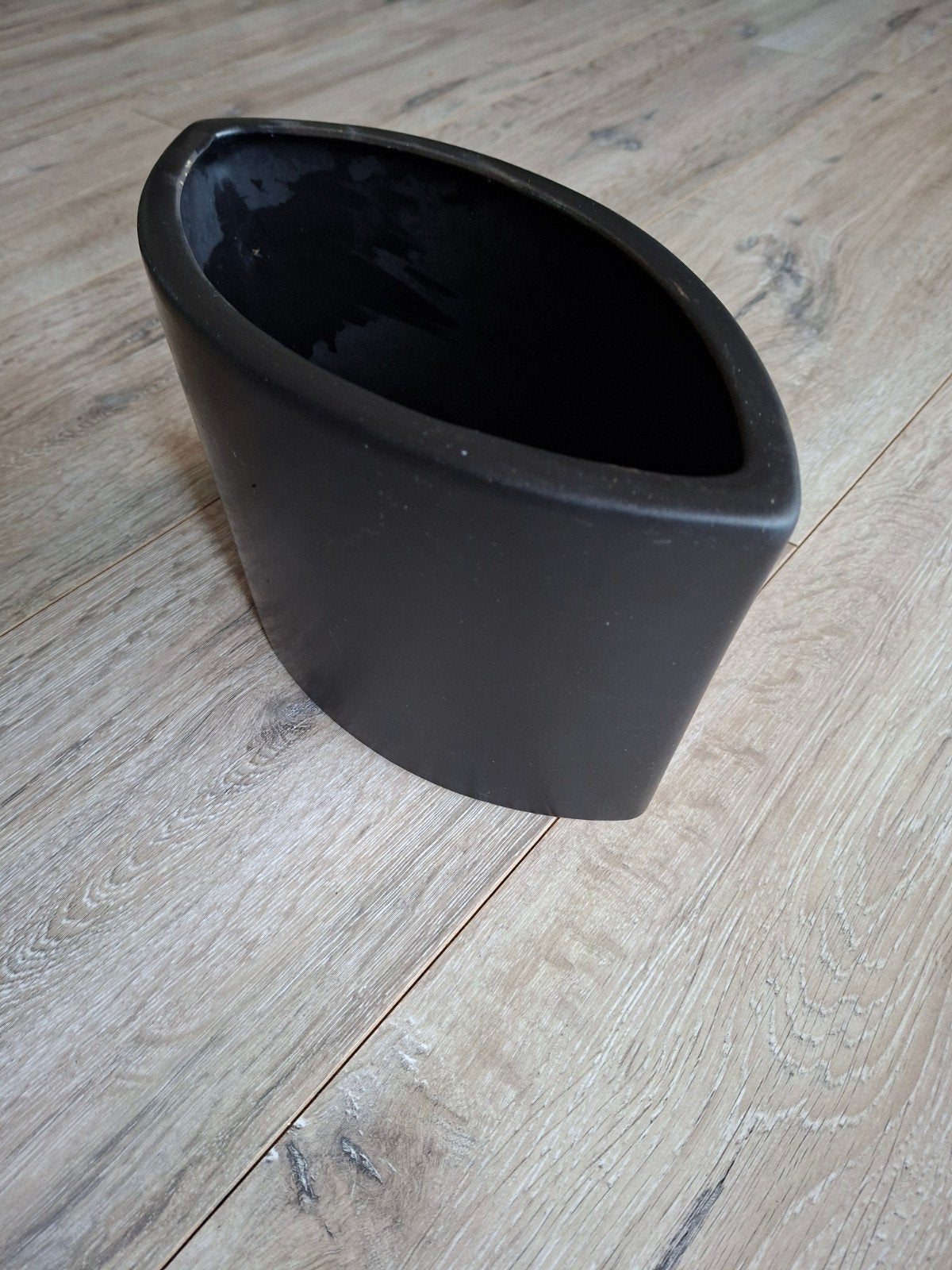 Zwart ovale bloempot, Binnen, Zo goed als nieuw, Minder dan 40 cm, Overige vormen