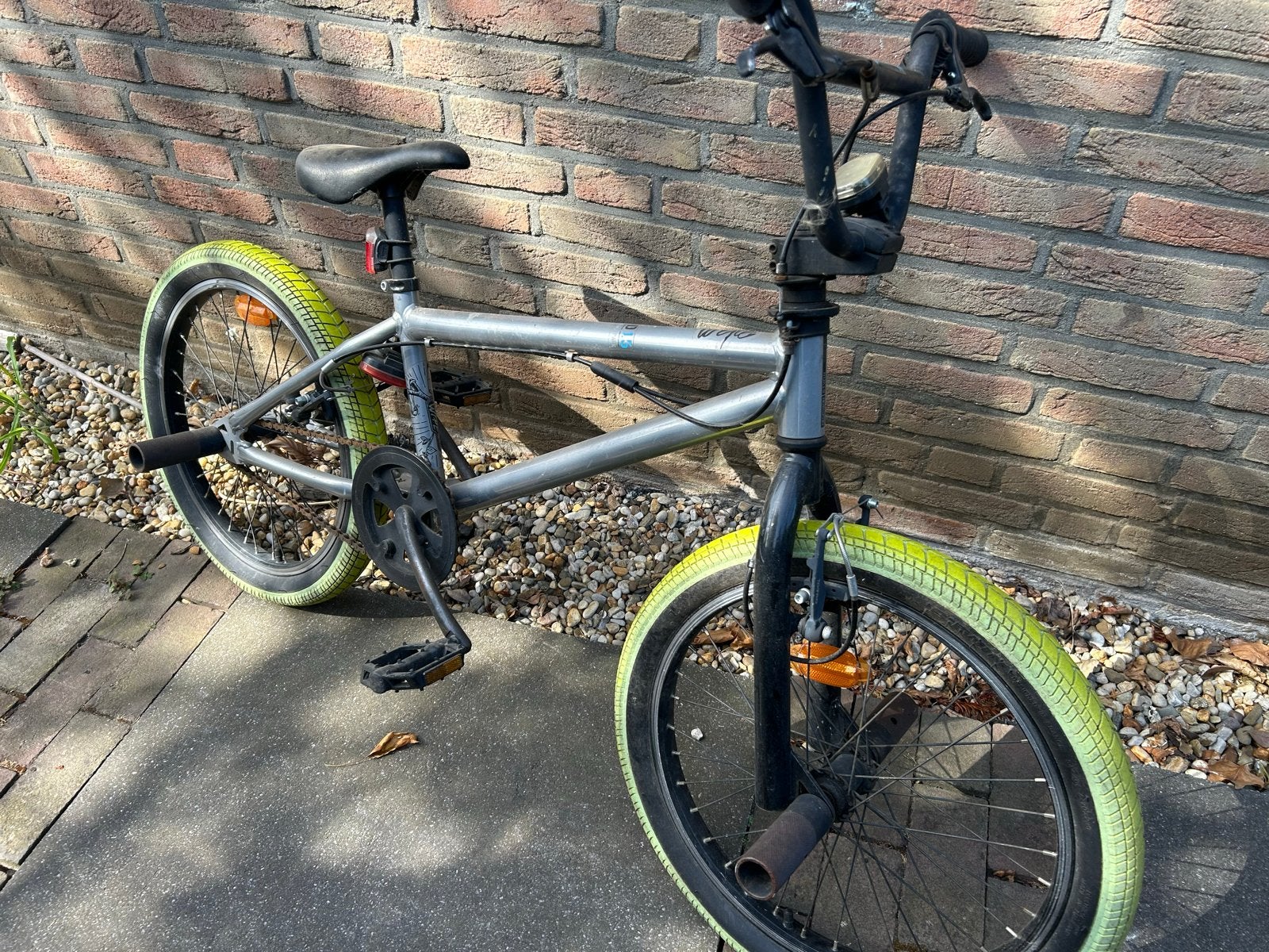 BMX fiets met 20 inch wielen en voetsteunen, Ophalen, Staal, Velgrem, Voetsteunen