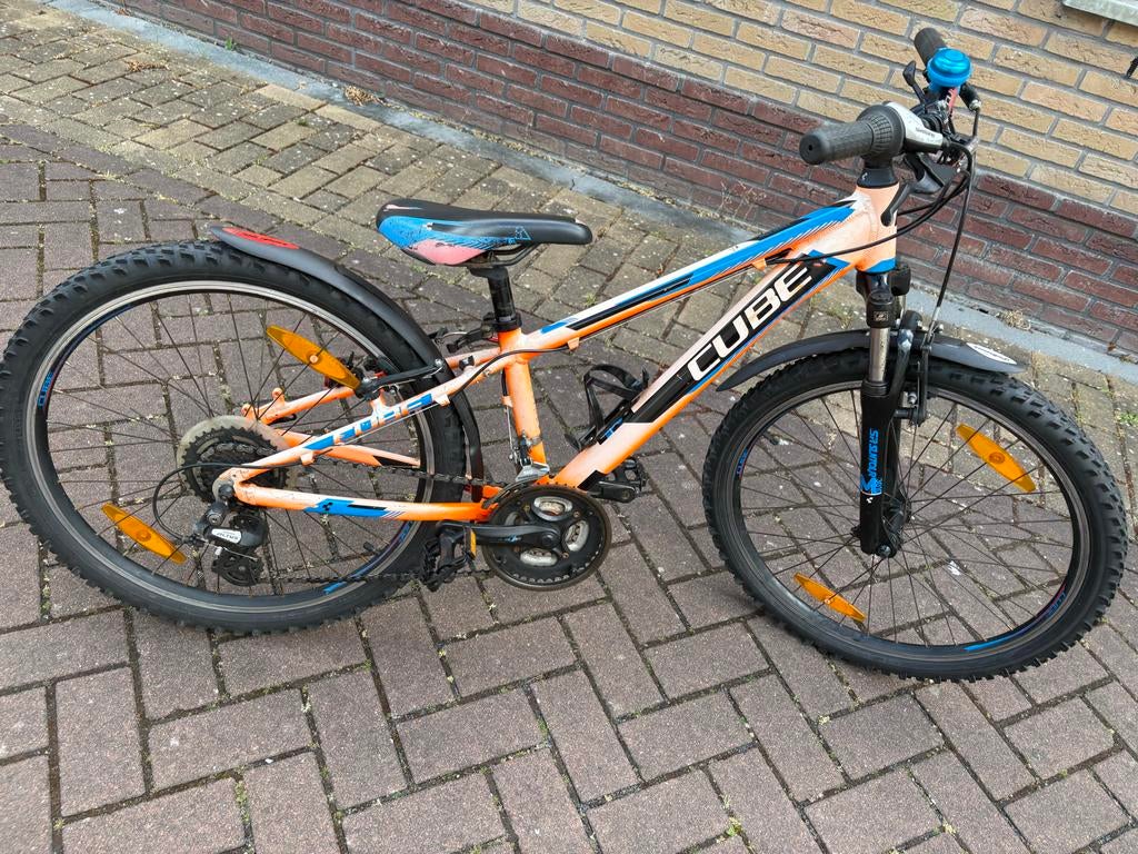 Cube Race 24 inch kinderfiets - Aluminium frame, Fietsen en Brommers, Ophalen, Zo goed als nieuw