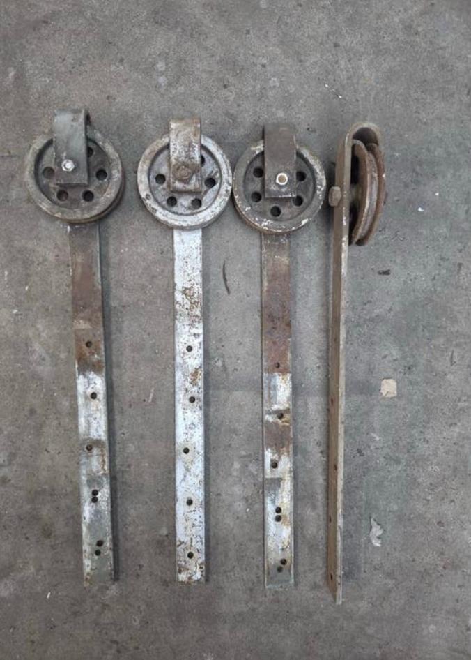 Rollers voor schuifdeur (nog 2 beschikbaar), Ophalen, Zo goed als nieuw