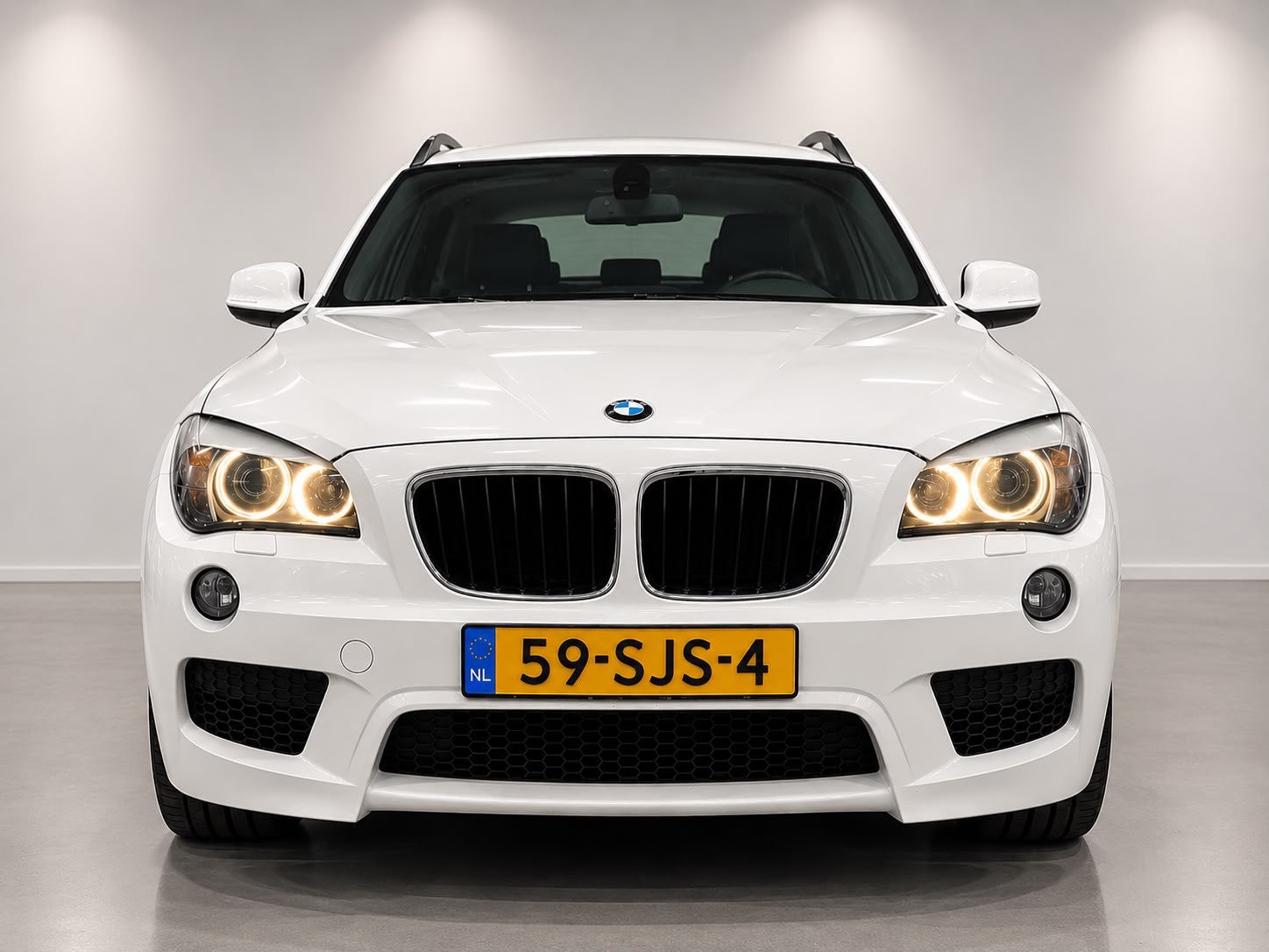 BMW X1 2.0d Sdrive Shadowline Wit M-Pakket Pano Xenon NAP!!, Auto's, BMW, X1, Euro 5, Achterwielaandrijving, Zwart
