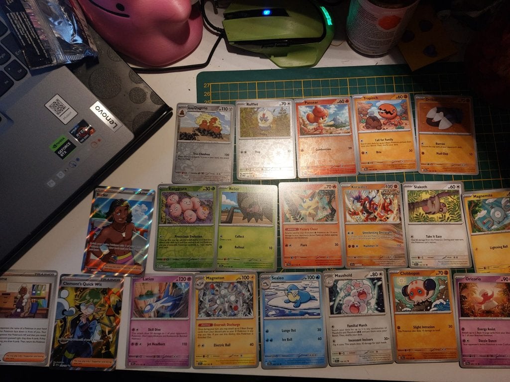 Scarlet & Violet Surging Sparks Pokemon kaarten, Ophalen of Verzenden, Zo goed als nieuw, Meerdere kaarten