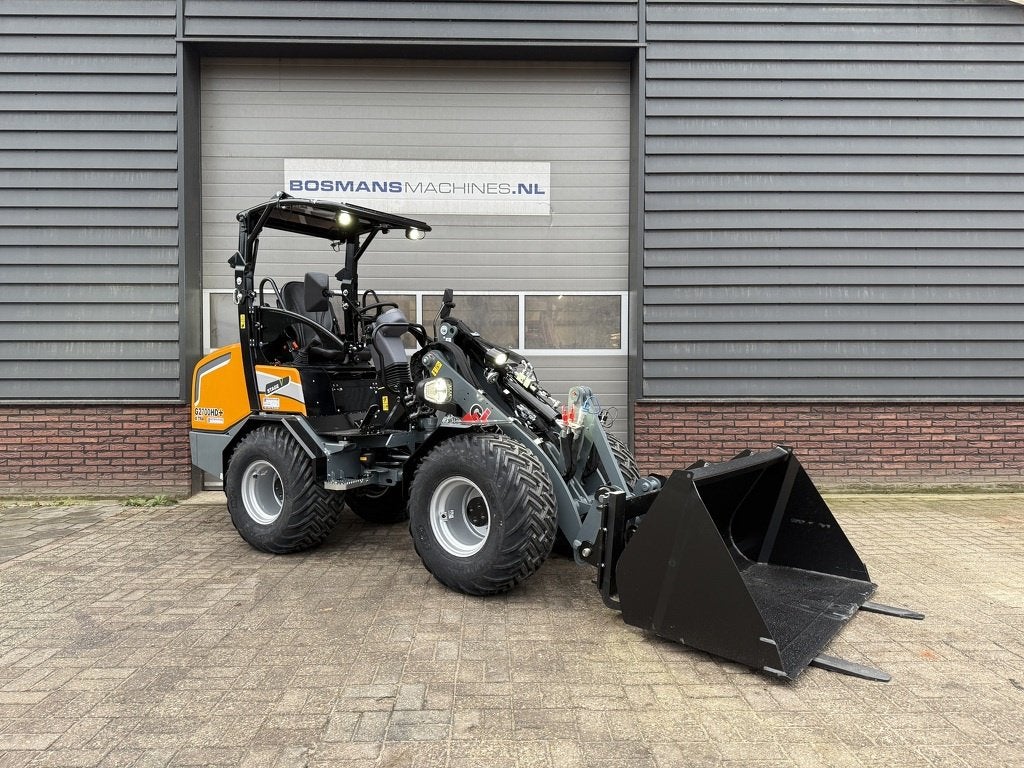 Giant G2700 X-TRA HD + shovel NIEUW (LED verlichting, kogelt