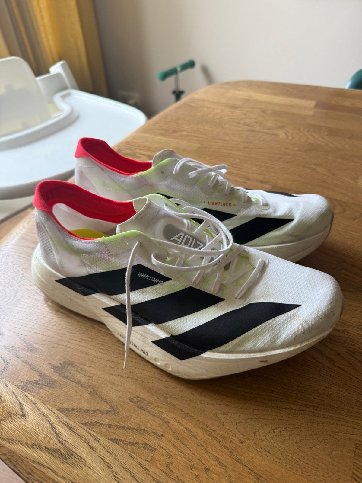 Adidas Adizero Adios Pro 4 - M46, Ophalen, Zo goed als nieuw, Schoenen
