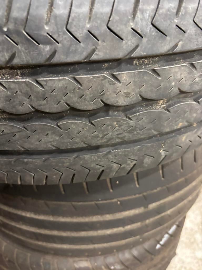 Banden 205/65r 15 c, Ophalen of Verzenden, Zo goed als nieuw