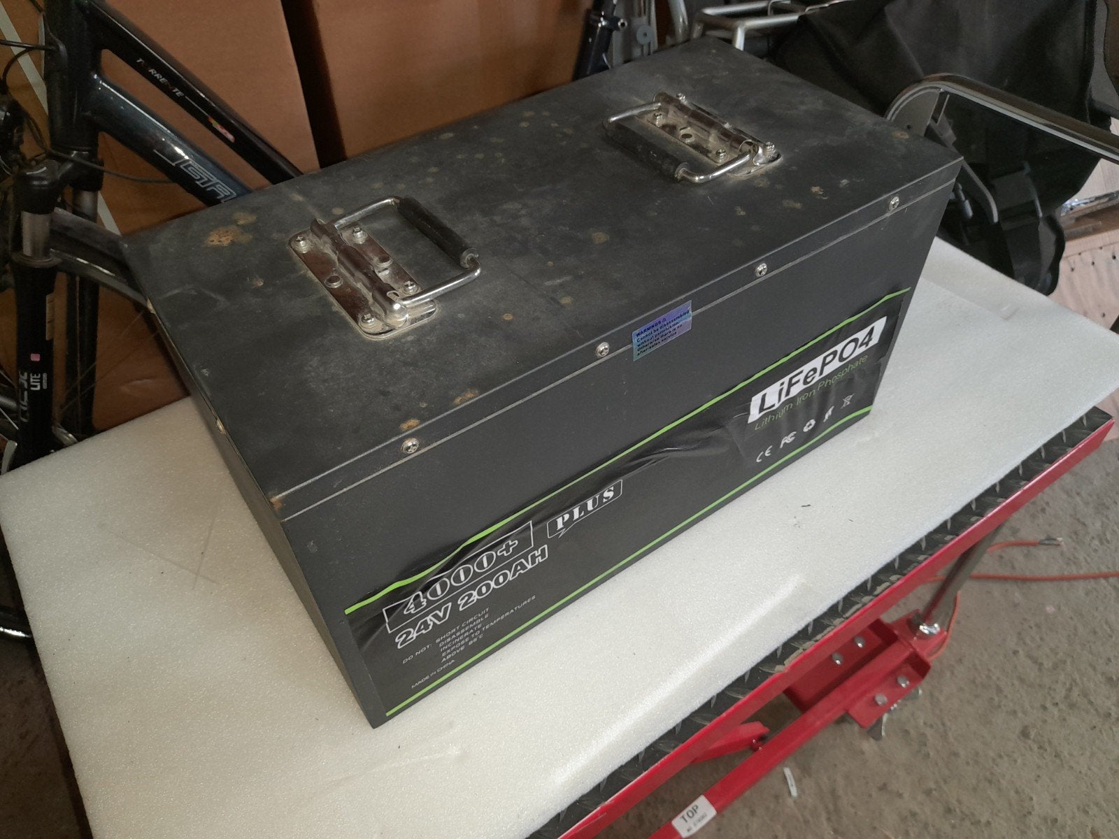 LiFePO4 Accu 24V 200AH - 4 jaar oud, Ophalen, Gebruikt