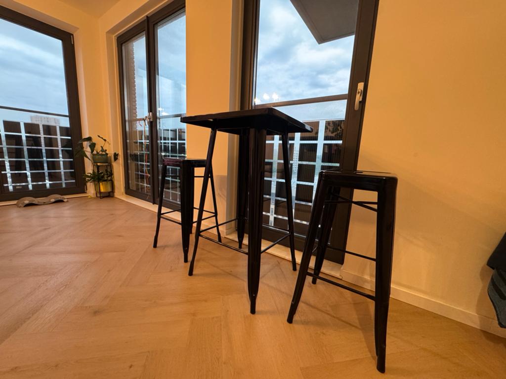 SKLUM Zwarte bartafel met 2 krukken, Ophalen, Gebruikt, 90 cm of meer, Metaal