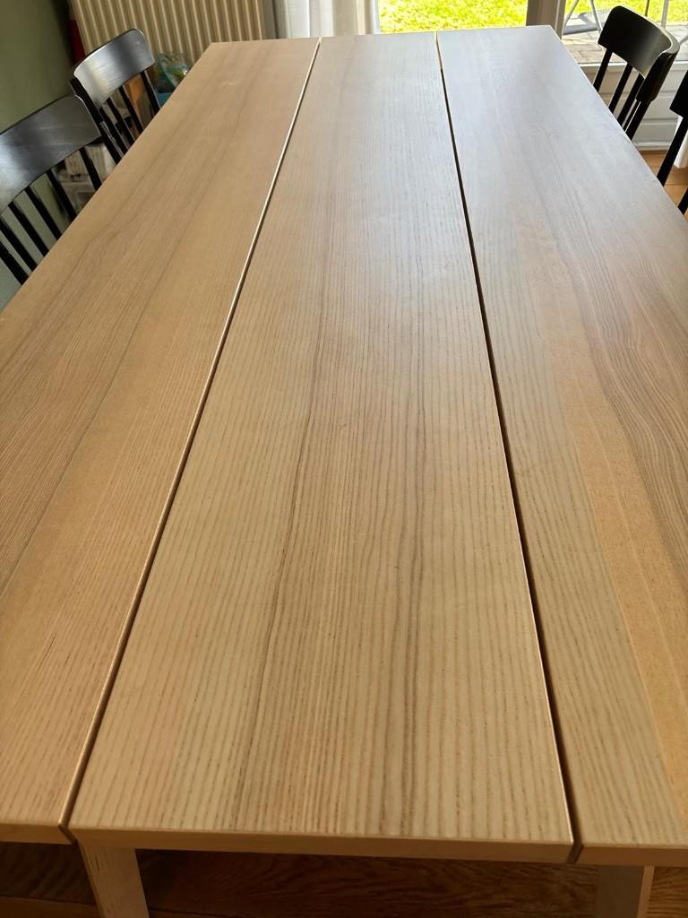 IKEA YPPERLIG Dining Table, Huis en Inrichting, Tafels | Eettafels, Zo goed als nieuw, Vijf personen of meer, 150 tot 200 cm, Rechthoekig