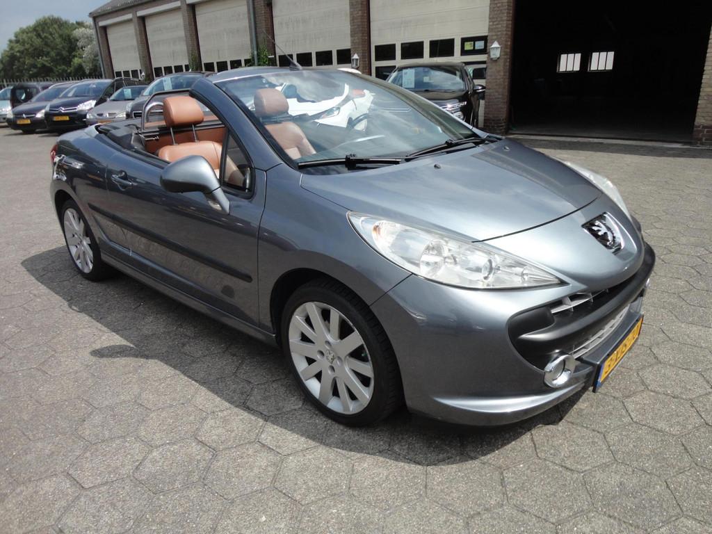 Peugeot 207 CC 1.6 VTi AUTOMAAT, Gebruikt, Beige, 4 cilinders, Cabriolet