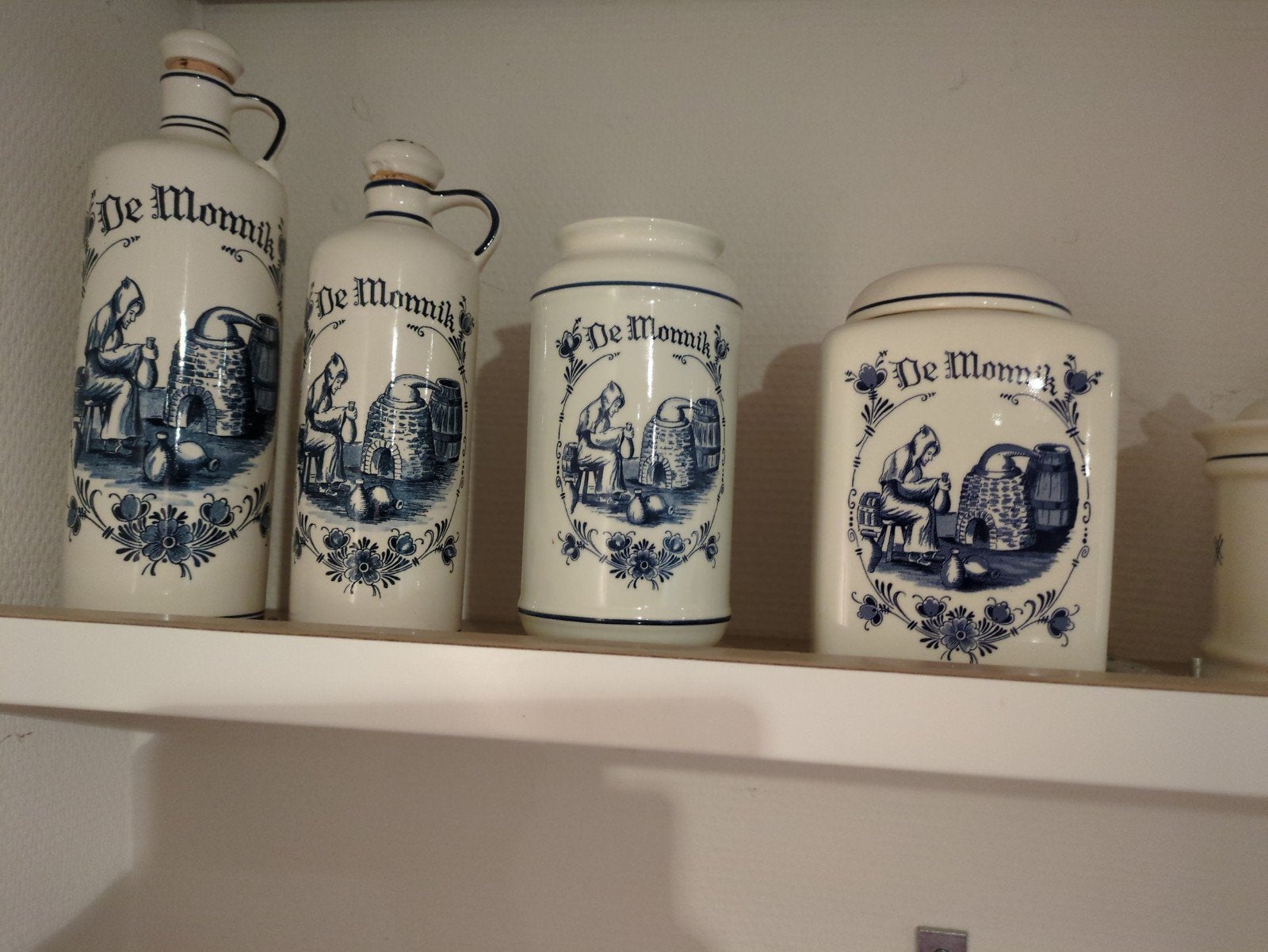 Complete set van Delfts Blauw 'De Monnik' aardewerk, Ophalen of Verzenden