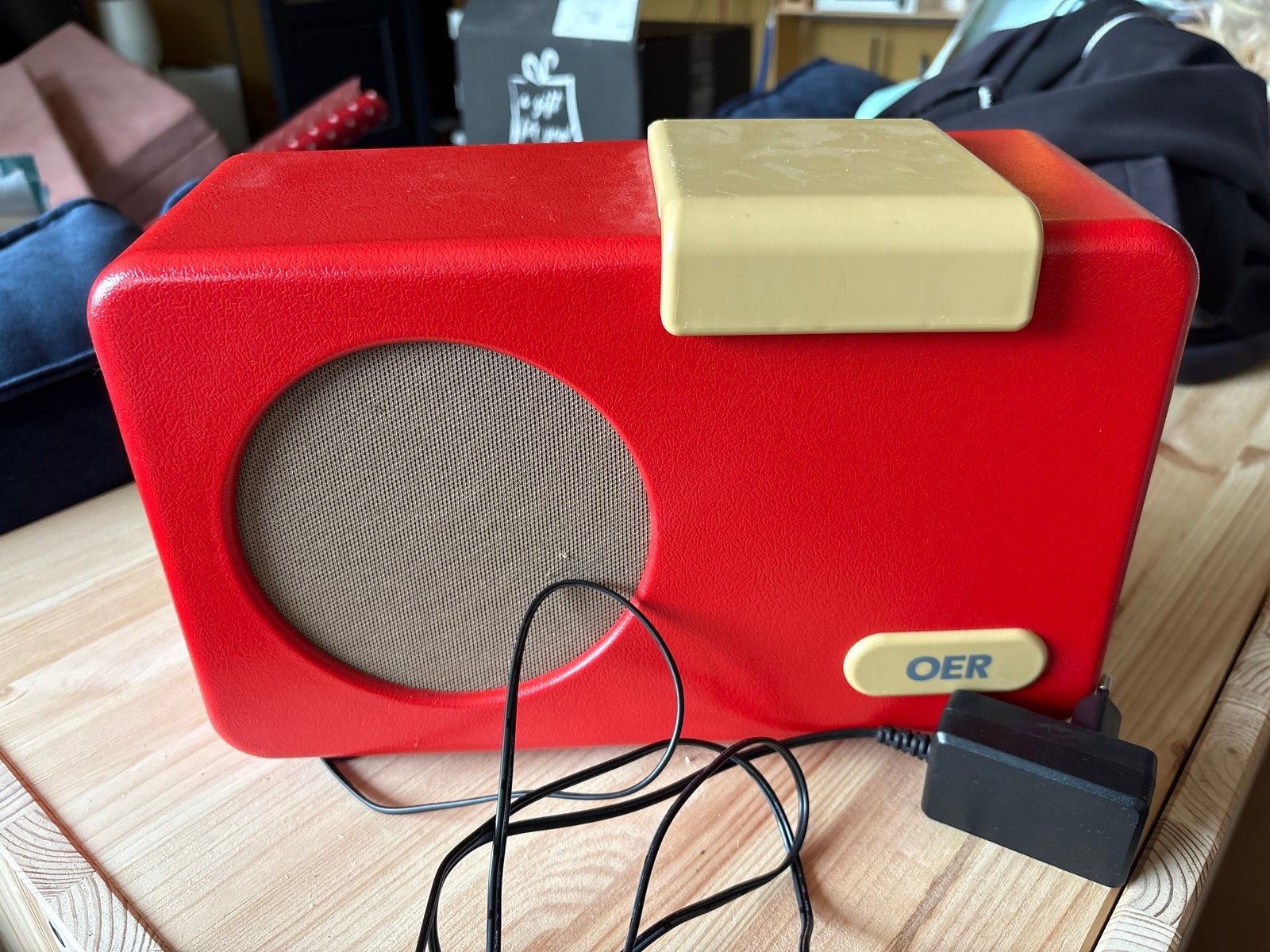 OER dementie radio met oplader, goede staat, Ophalen of Verzenden, Zo goed als nieuw, Radio