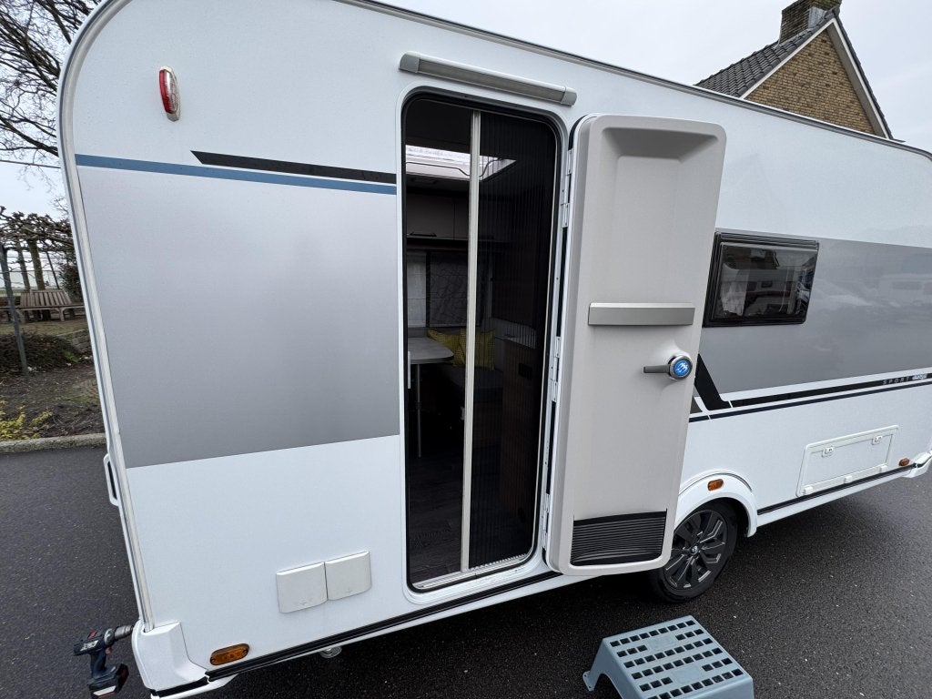 Knaus Sport E-Power Selection 420QD Mover,airco/verw.gasloos, Bedrijf, Treinzit, Schokbreker, 4 tot 5 meter