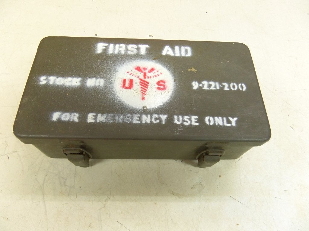 US Army – First Aid (verbanddoos) – Metalen kist (leeg), Verzamelen, Ophalen of Verzenden, Landmacht, Amerika, Overige typen