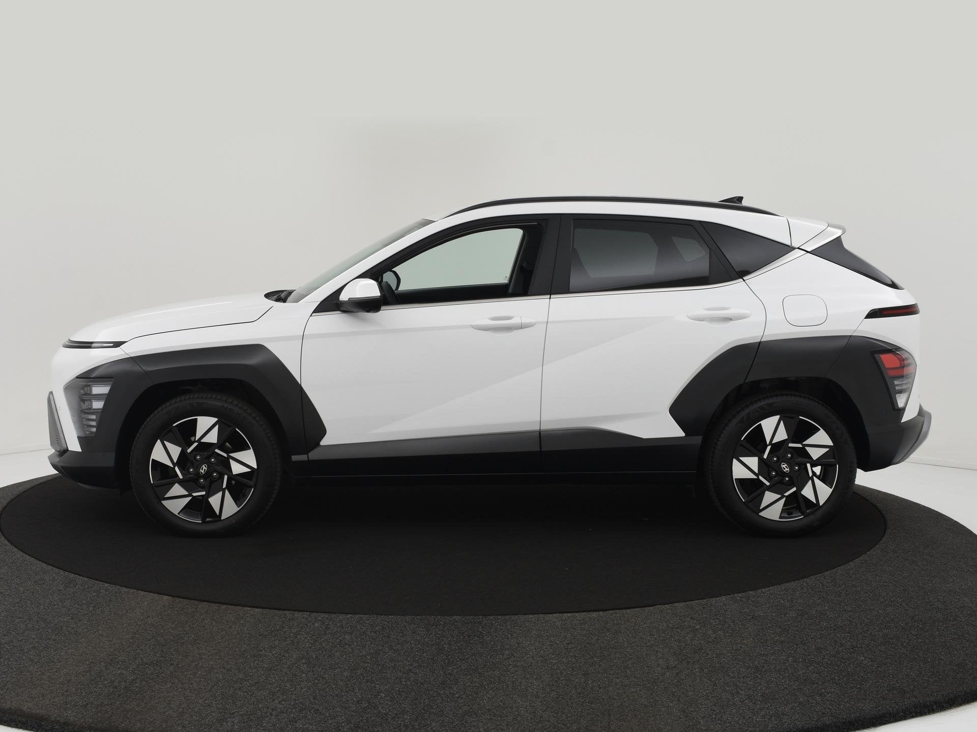 Hyundai Kona 1.6 GDI HEV Premium LEER|STOELVENTILATIE|BOSE|A, Gebruikt, Euro 6, Wit, Leder