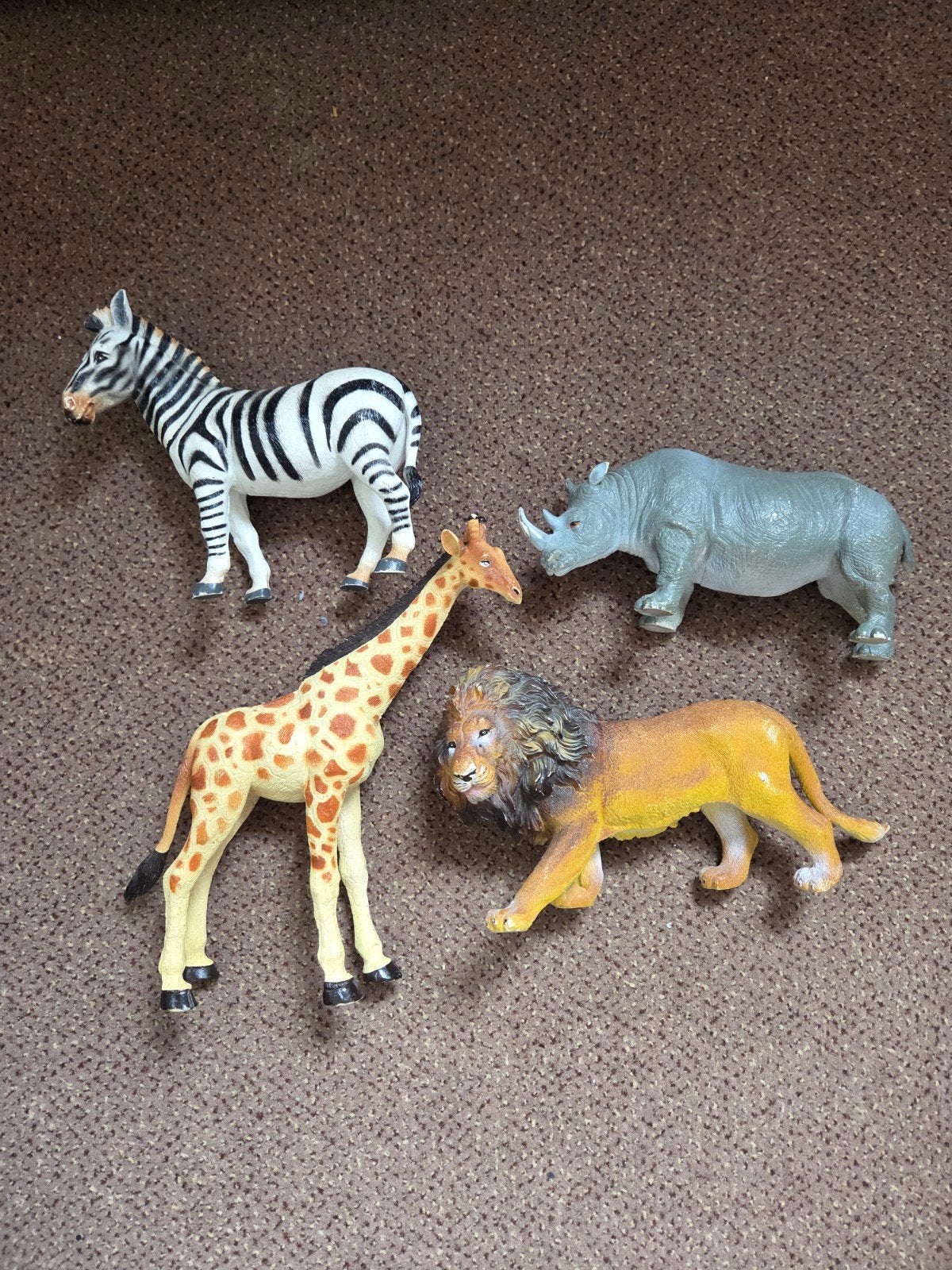 4 Safari Dieren Speelgoed: Giraffe, Leeuw, Zebra, Neushoorn, Ophalen of Verzenden, Gebruikt