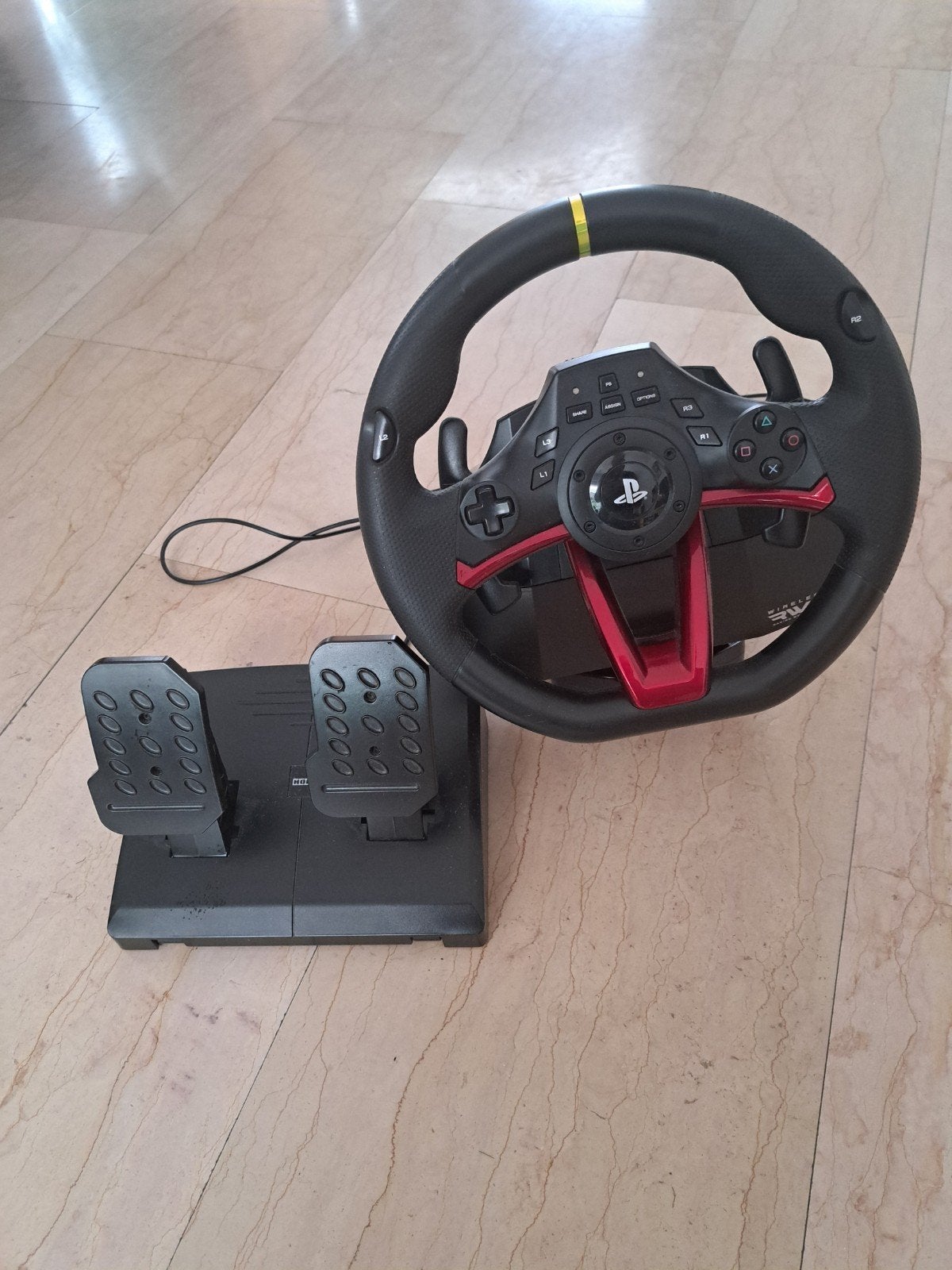 Hori Wireless Racing Wheel Apex voor PS4 en PC, Spelcomputers en Games, Spelcomputers | Sony PlayStation Consoles | Accessoires