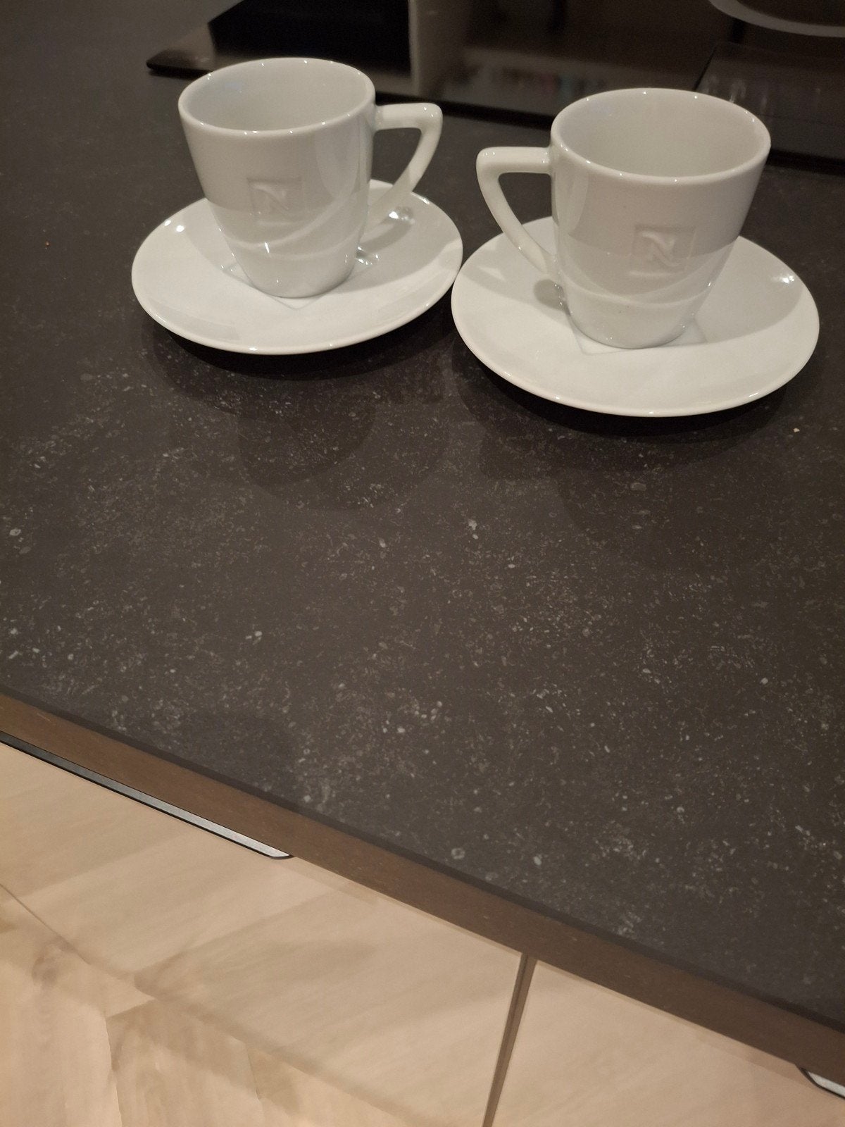 Nespresso kop en schotel, Ophalen of Verzenden, Nieuw, Overige stijlen, Kop(pen) en/of Schotel(s)