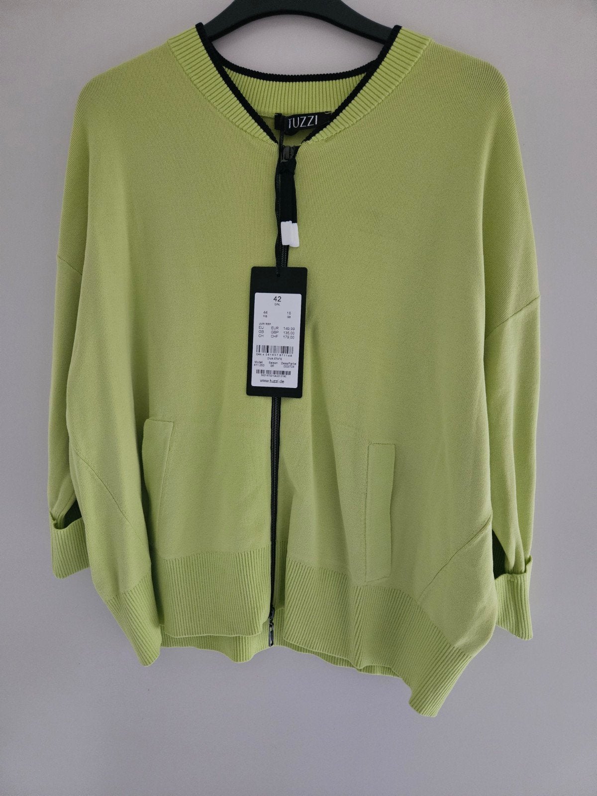 Tuzzi gebreid vest/trui maat 42/44 (L) - Nieuw met kaartjes, Kleding | Dames, Tuzzi, Maat 42/44 (L), Nieuw, Ophalen of Verzenden
