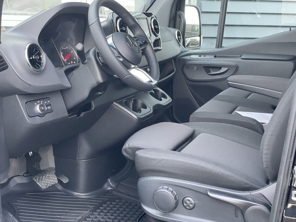 Mercedes-Benz Sprinter 319 CDI AUTOM.L2H2 RWD 190 PK 3.5 T C, Automaat, Gebruikt, Zwart, Met garantie (alle)