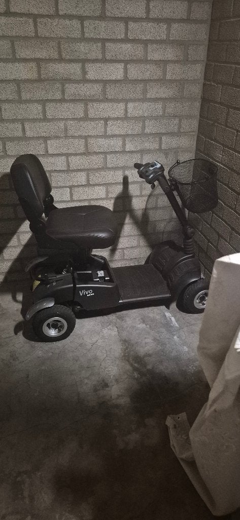 Opvouwbare scootmobiel  vivo, Diversen, Ophalen, Life and Mobility, 10 km/u of minder, 16 t/m 25 km