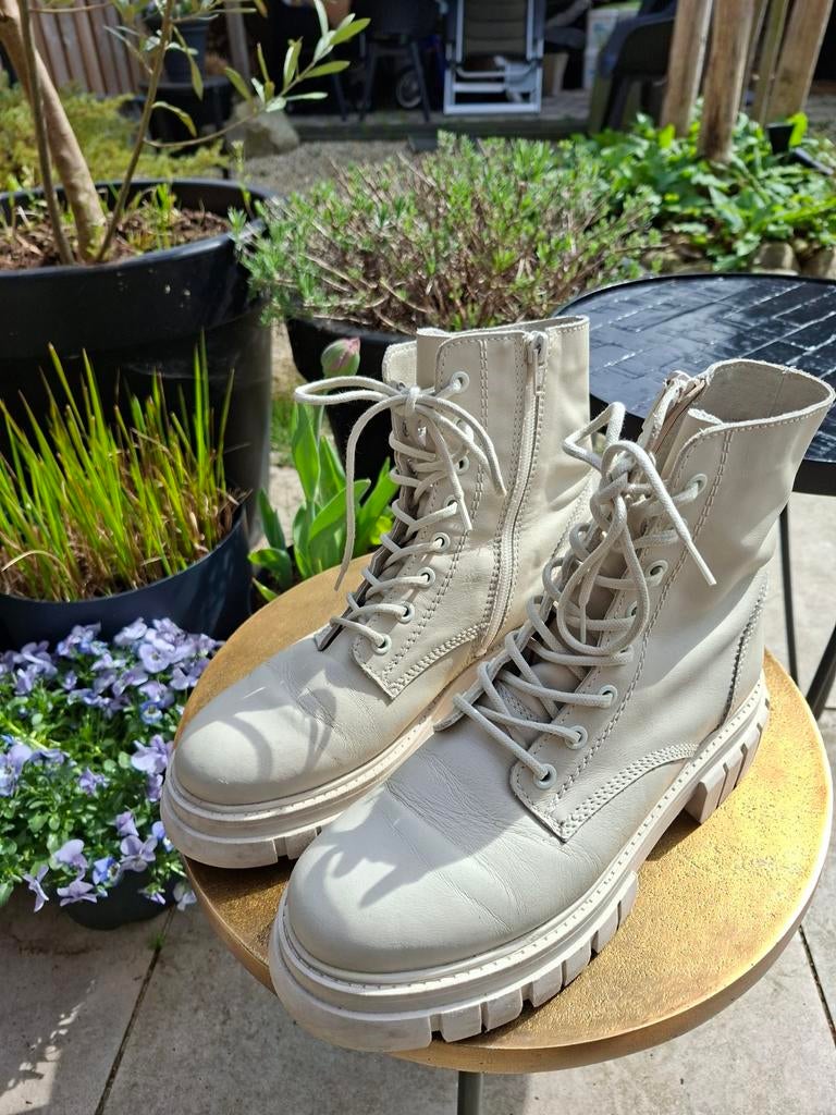 Prachtige stoere roomwitte leren laarsjes/boots maat 39+rits, Ophalen of Verzenden, Zo goed als nieuw, Zwart