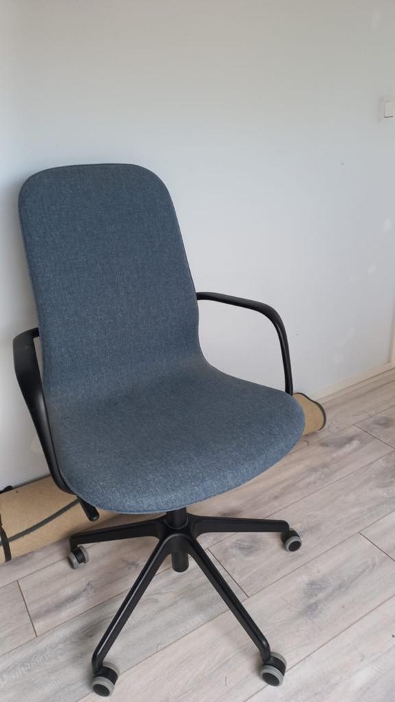 Bureaustoel, Ikea, LÅNGFJÄLL, met armleuningen. Blauw/zwart, Huis en Inrichting, Bureaustoelen, Ophalen, Zwart