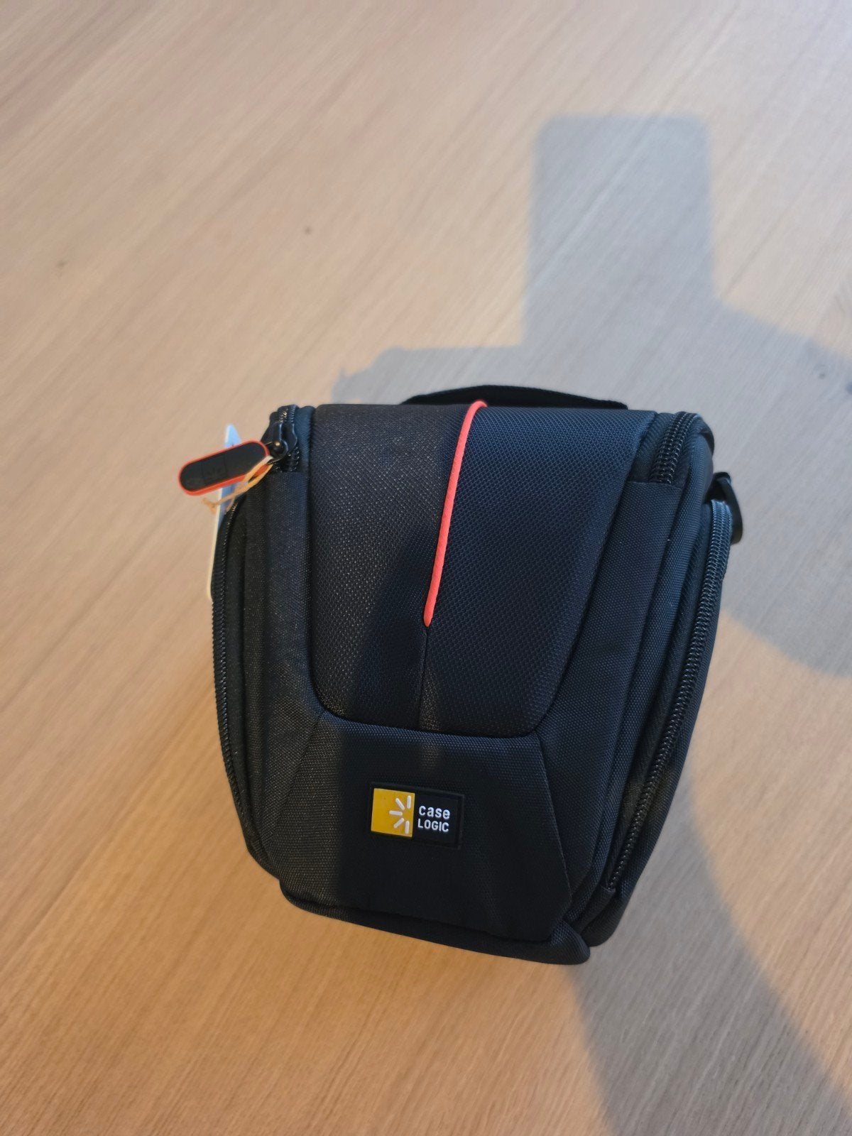 Case Logic DCB-306 Cameratas - Nieuw en Ongebruikt, Hoes, Schouderband, Nieuw, Ophalen of Verzenden