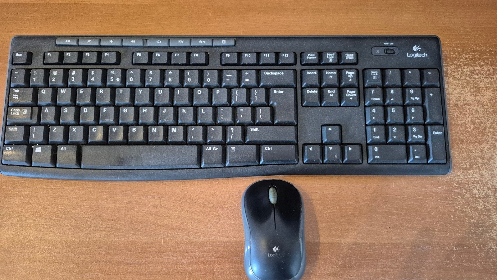 Logitech Wireless Desktop MK270 Toetsenbord & Muis Set, Ophalen of Verzenden, Gebruikt, Draadloos, Logitech