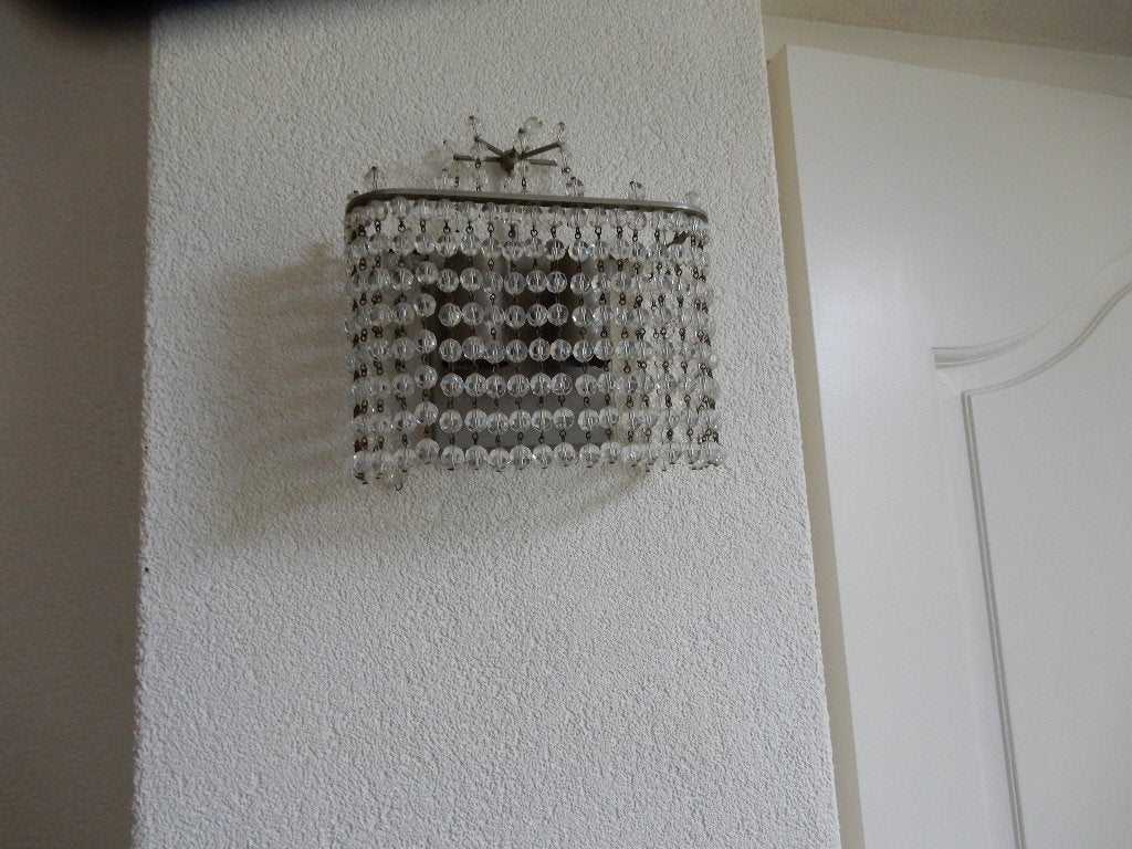 muurlampje met kristallen kraaltjes, aluminium, Huis en Inrichting, Lampen | Wandlampen, Ophalen of Verzenden, Wandlamp