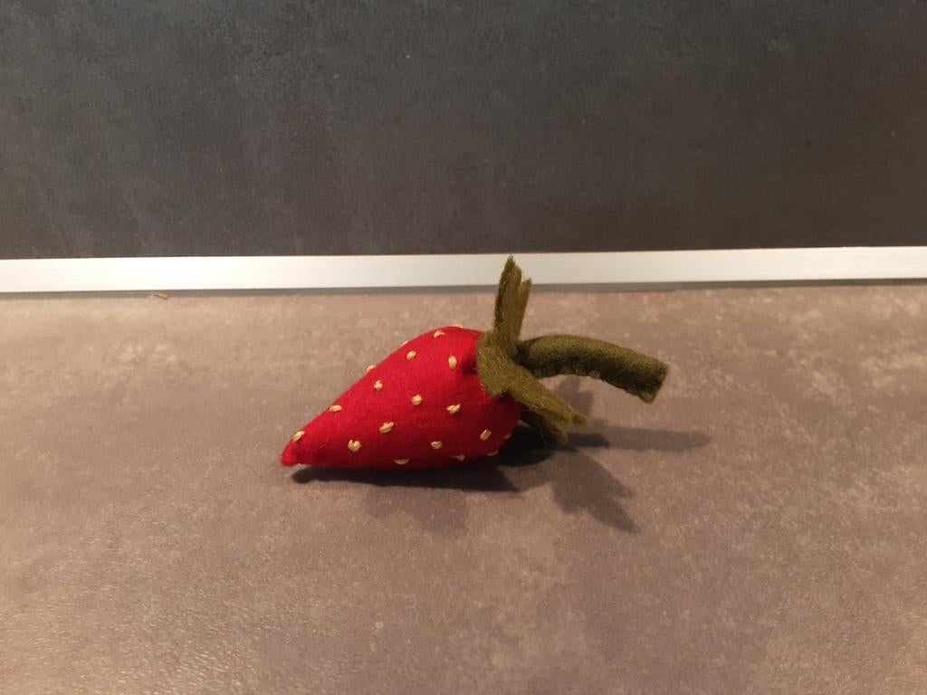 Aardbei, Ophalen of Verzenden, Nieuw, Figuurtje(s)