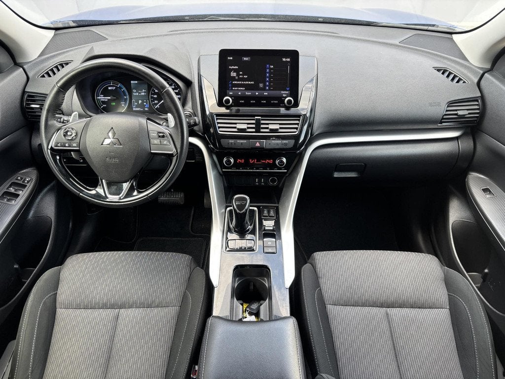 Mitsubishi Eclipse Cross 2.4 PHEV Intense 4WD S-AWC / Cruise, Automaat, 188 pk, Euro 6, 4 cilinders
